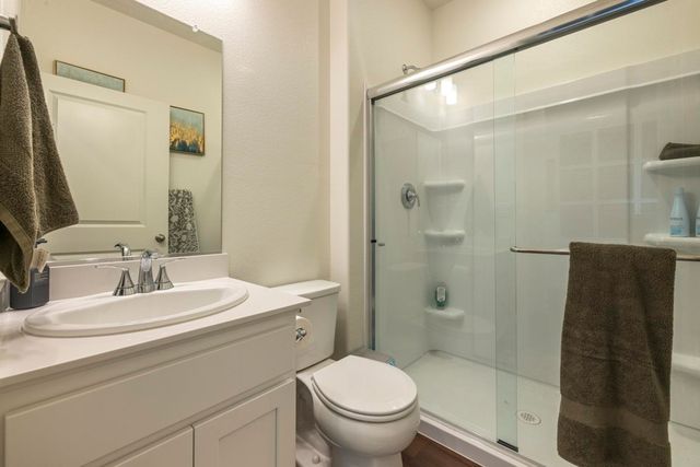 5439 5439 Drawbridge Way, Riverbank, CA 95367