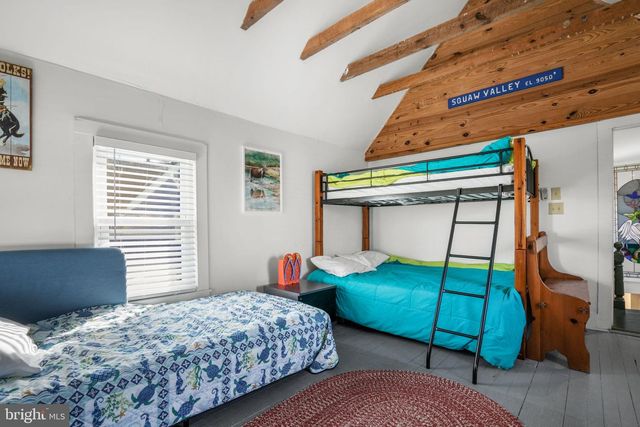 4145 HUR LN, Chincoteague Island, VA 23336