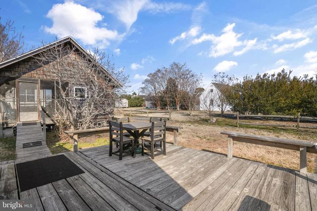 4145 HUR LN, Chincoteague Island, VA 23336