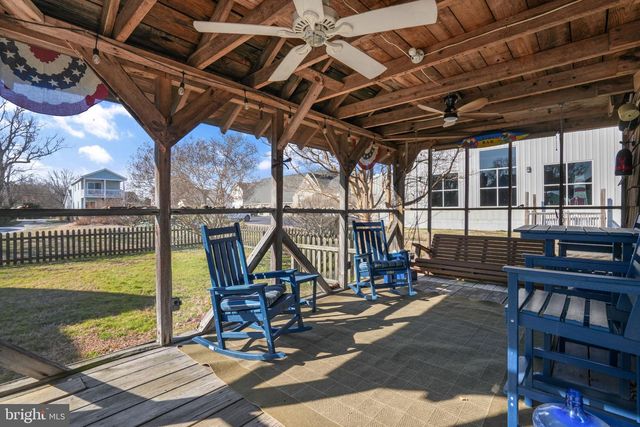 4145 HUR LN, Chincoteague Island, VA 23336