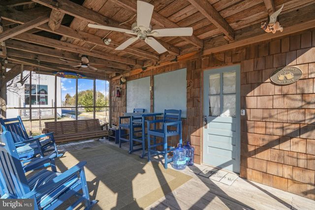 4145 HUR LN, Chincoteague Island, VA 23336