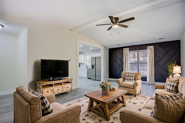 390 Rocky Point Road, Covington, GA 30014