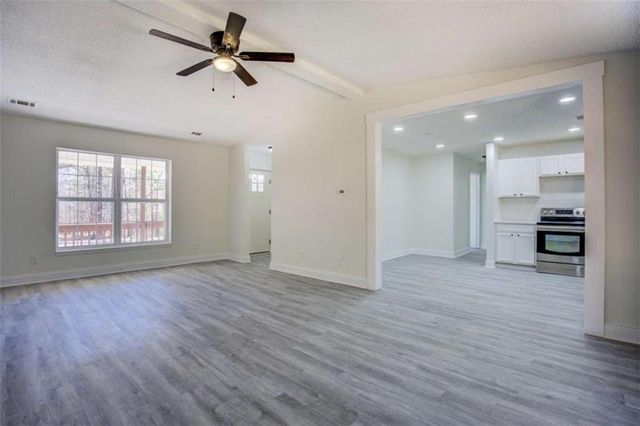 390 Rocky Point Road, Covington, GA 30014