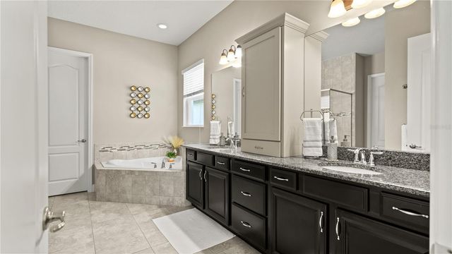 14240 COLONIAL POINTE DRIVE, Winter Garden, FL 34787