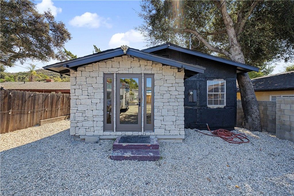 7050 Shadygrove, Tujunga, CA 91042 — exterior