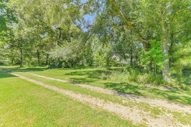 27556 Fm 2090 Road, Splendora, TX 77372