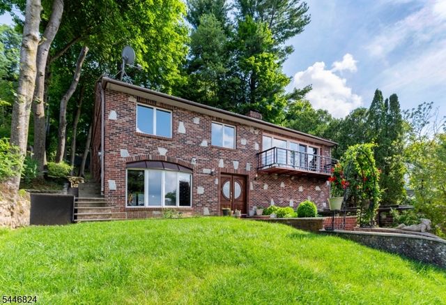 21 Maple Pkwy, Sparta Twp., NJ 07871