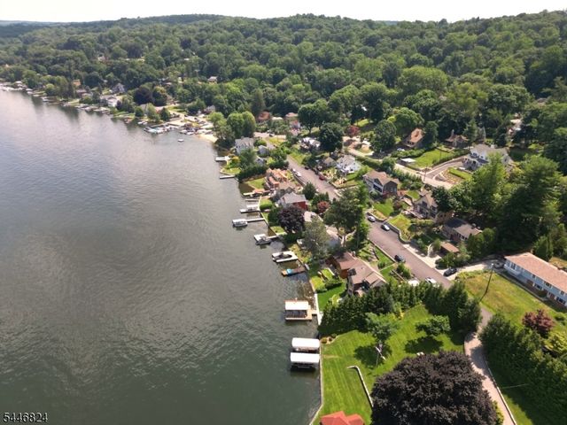 21 Maple Pkwy, Sparta Twp., NJ 07871