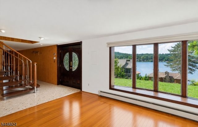 21 Maple Pkwy, Sparta Twp., NJ 07871