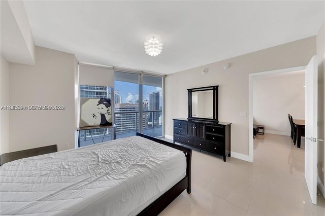 475 Brickell Ave 4211, Miami, FL 33131