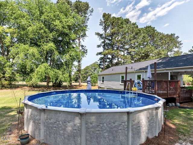2438 Nc 27, Coats, NC 27521