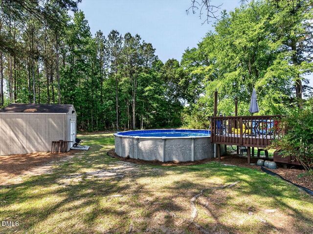 2438 Nc 27, Coats, NC 27521