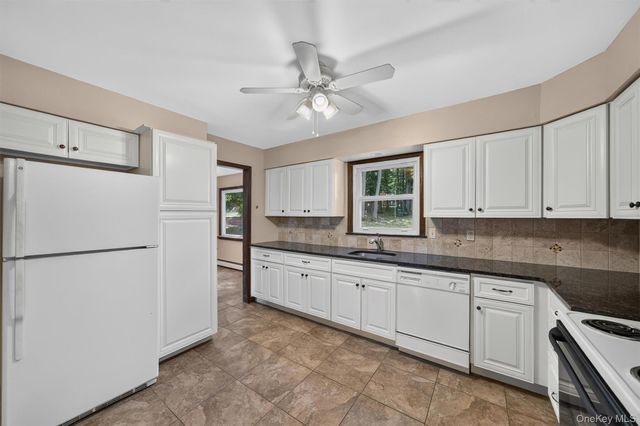 33 Winchester Drive, Monroe, NY 10950