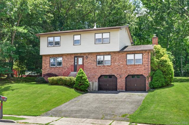 33 Winchester Drive, Monroe, NY 10950