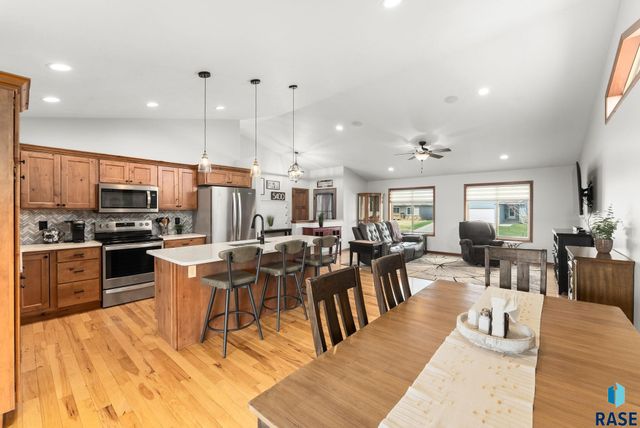 5400 S Sirocco Ave Avenue, Sioux Falls, SD 57108