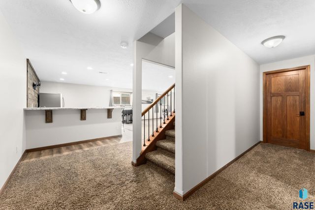 5400 S Sirocco Ave Avenue, Sioux Falls, SD 57108