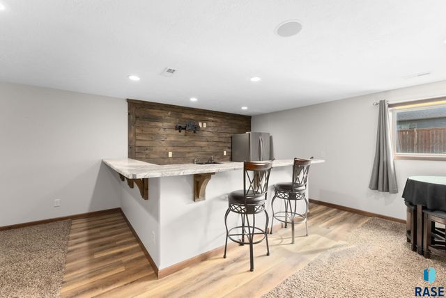 5400 S Sirocco Ave Avenue, Sioux Falls, SD 57108