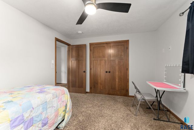 5400 S Sirocco Ave Avenue, Sioux Falls, SD 57108