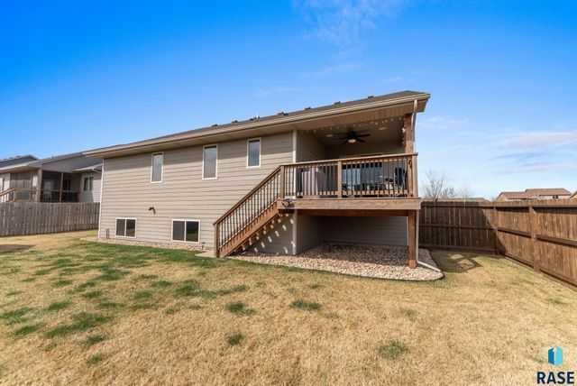 5400 S Sirocco Ave Avenue, Sioux Falls, SD 57108
