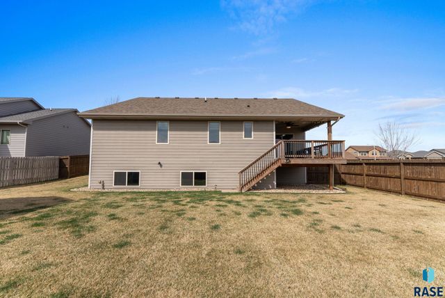 5400 S Sirocco Ave Avenue, Sioux Falls, SD 57108