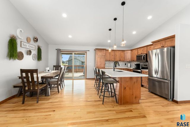 5400 S Sirocco Ave Avenue, Sioux Falls, SD 57108
