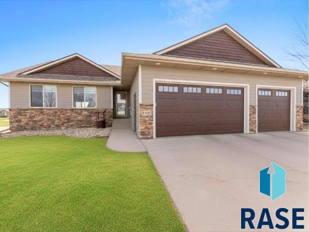 5400 S Sirocco Ave Avenue, Sioux Falls, SD 57108
