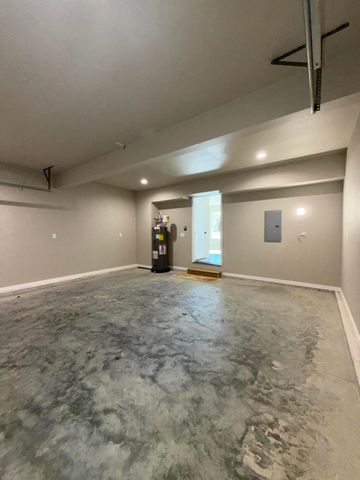 202 Eric Drive, Kirbyville, MO 65679