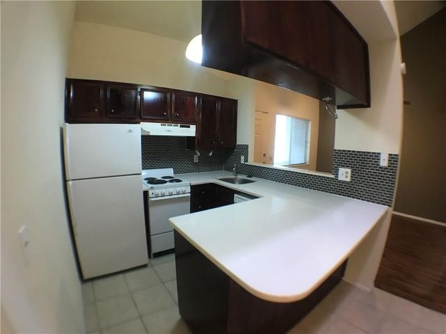 4411 Guadalupe ST 16, Austin, TX 78751