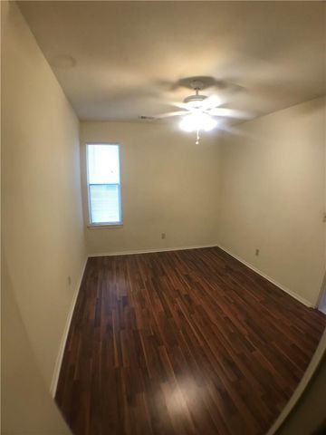 4411 Guadalupe ST 16, Austin, TX 78751