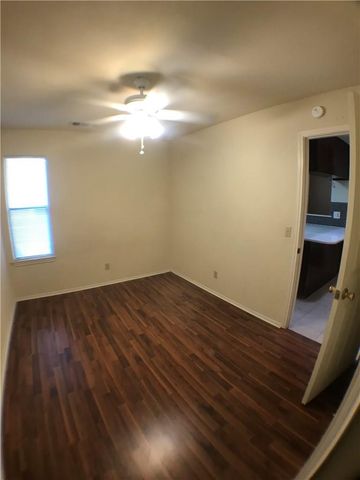 4411 Guadalupe ST 16, Austin, TX 78751