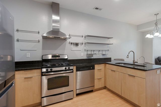 3749 W MANDRAKE WAY, South Jordan, UT 84095