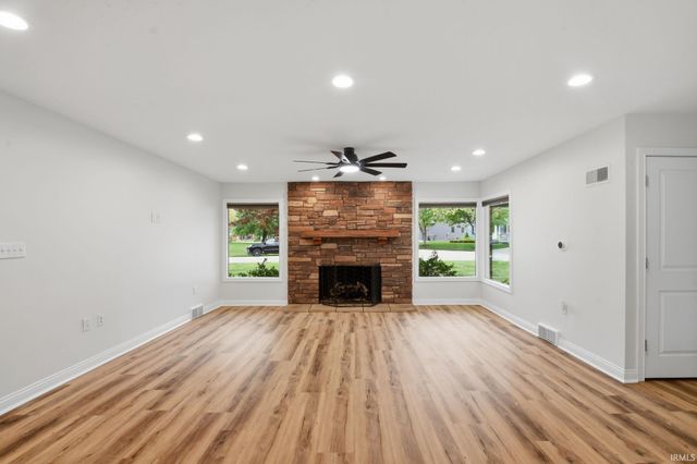 1560 Marilyn Avenue, West Lafayette, IN 47906