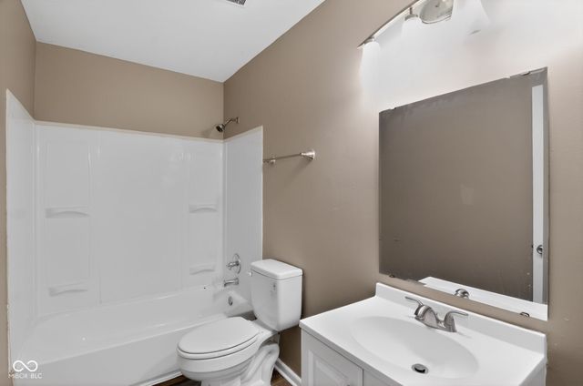 3244 Eastbrooke Circle, Indianapolis, IN 46235