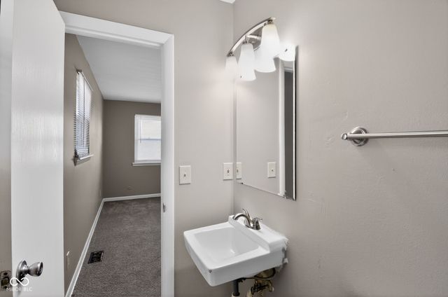 3244 Eastbrooke Circle, Indianapolis, IN 46235