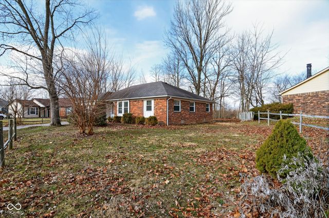 3244 Eastbrooke Circle, Indianapolis, IN 46235