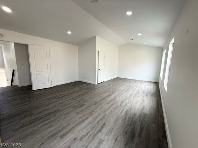 9412 Sierra Summit Avenue, Las Vegas, NV 89134