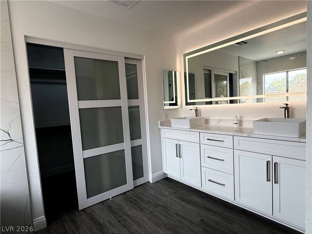 9412 Sierra Summit Avenue, Las Vegas, NV 89134