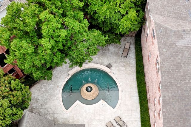 18130 Frankford Lakes Circle, Dallas, TX 75252