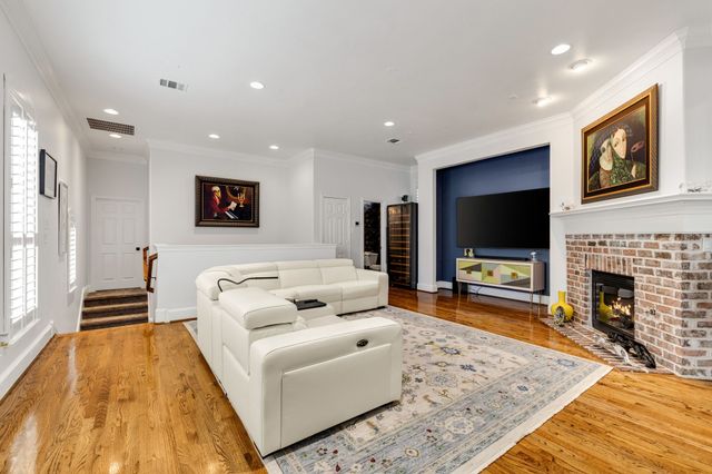 18130 Frankford Lakes Circle, Dallas, TX 75252