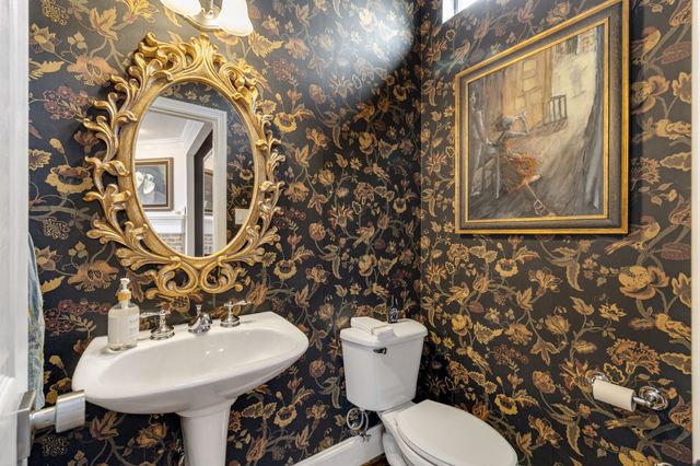 18130 Frankford Lakes Circle, Dallas, TX 75252