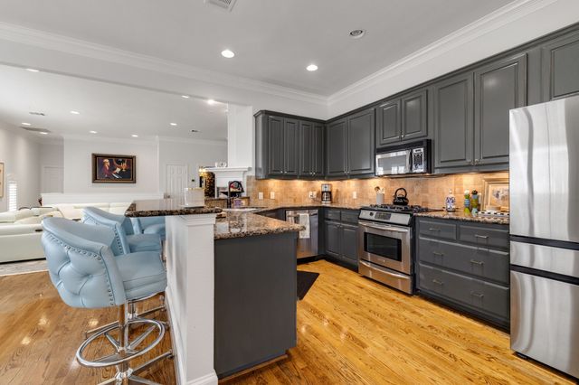18130 Frankford Lakes Circle, Dallas, TX 75252