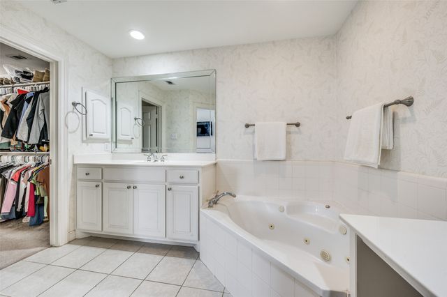 4119 Juliard Drive, Addison, TX 75001