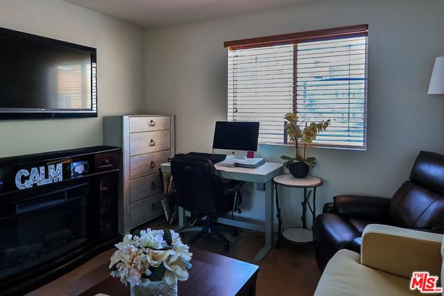 12368 Osborne Street 1, Pacoima (los Angeles), CA 91331