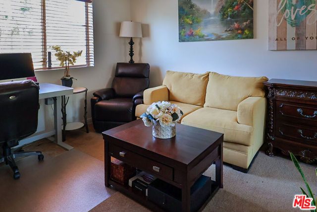 12368 Osborne Street 1, Pacoima (los Angeles), CA 91331