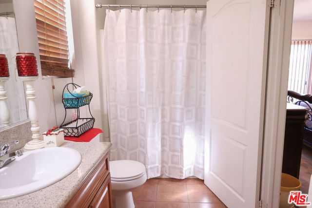 12368 Osborne Street 1, Pacoima (los Angeles), CA 91331