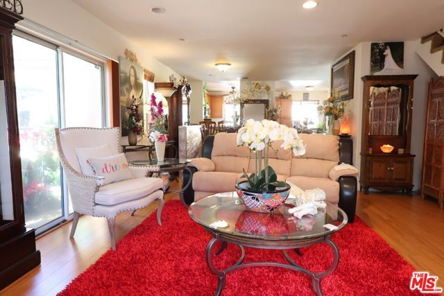 12368 Osborne Street 1, Pacoima (los Angeles), CA 91331