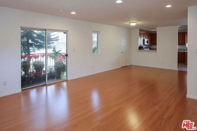 12368 Osborne Street 1, Pacoima (los Angeles), CA 91331