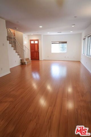 12368 Osborne Street 1, Pacoima (los Angeles), CA 91331