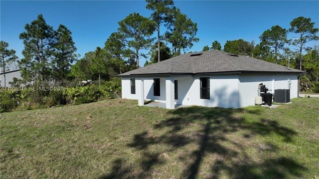 3417 57th Street W, Lehigh Acres, FL 33971