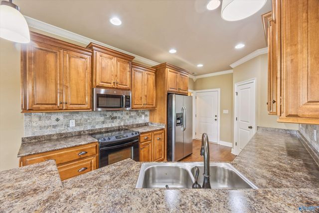 29073 Stonehenge Drive, Toney, AL 35773